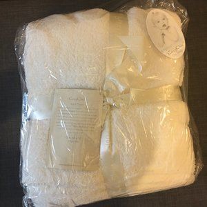 BAREFOOT DREAMS Cozy Chic Throw New with Tags